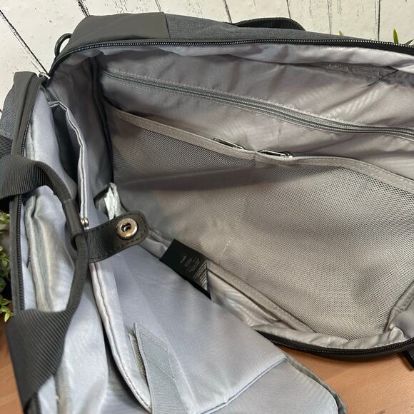 Stormtech Outdoor CMT-3 Road Warrior Computer Convertible Backpack - Picture 7 of 8